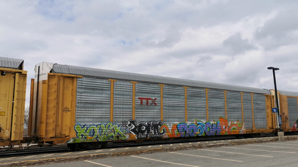 TTTX 331584 (Body) TTGX 710966 (Flat)